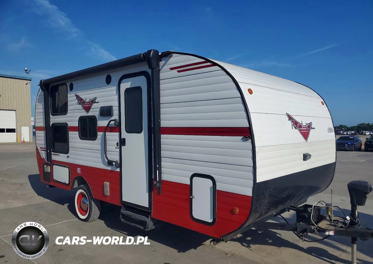 2021 Riverside Retro Camper – zdjęcie 1 z 10