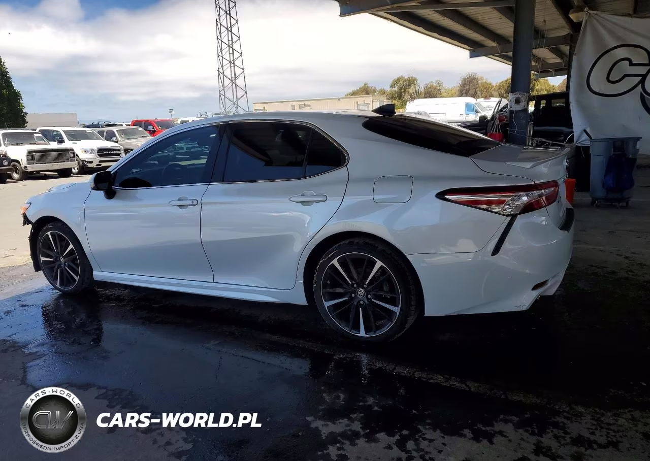 2020 Toyota Camry Xse VIN:4T1K61AK6LU945945 - 2