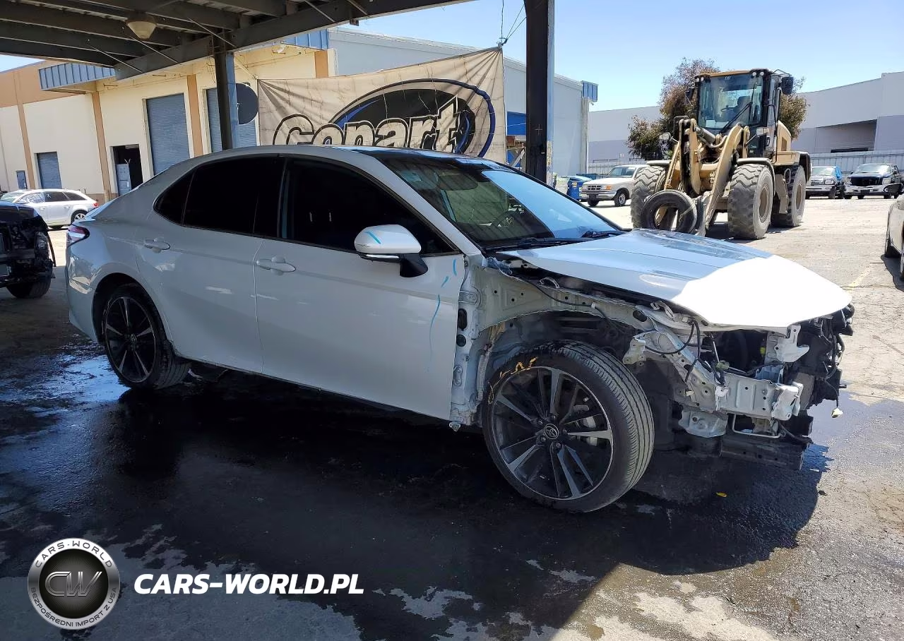 2020 Toyota Camry Xse VIN:4T1K61AK6LU945945 - 4