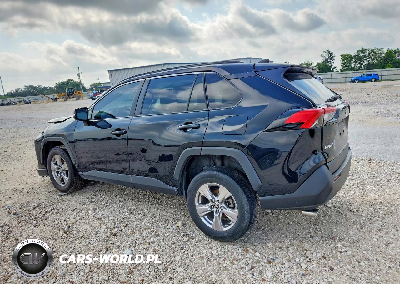 2023 Toyota Rav4 Xle VIN:2T3W1RFV6PW251027 - 2