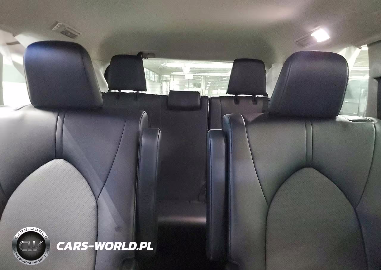2024 Toyota Grand Highlander Xle VIN:5TDAAAB54RS051740 - 10