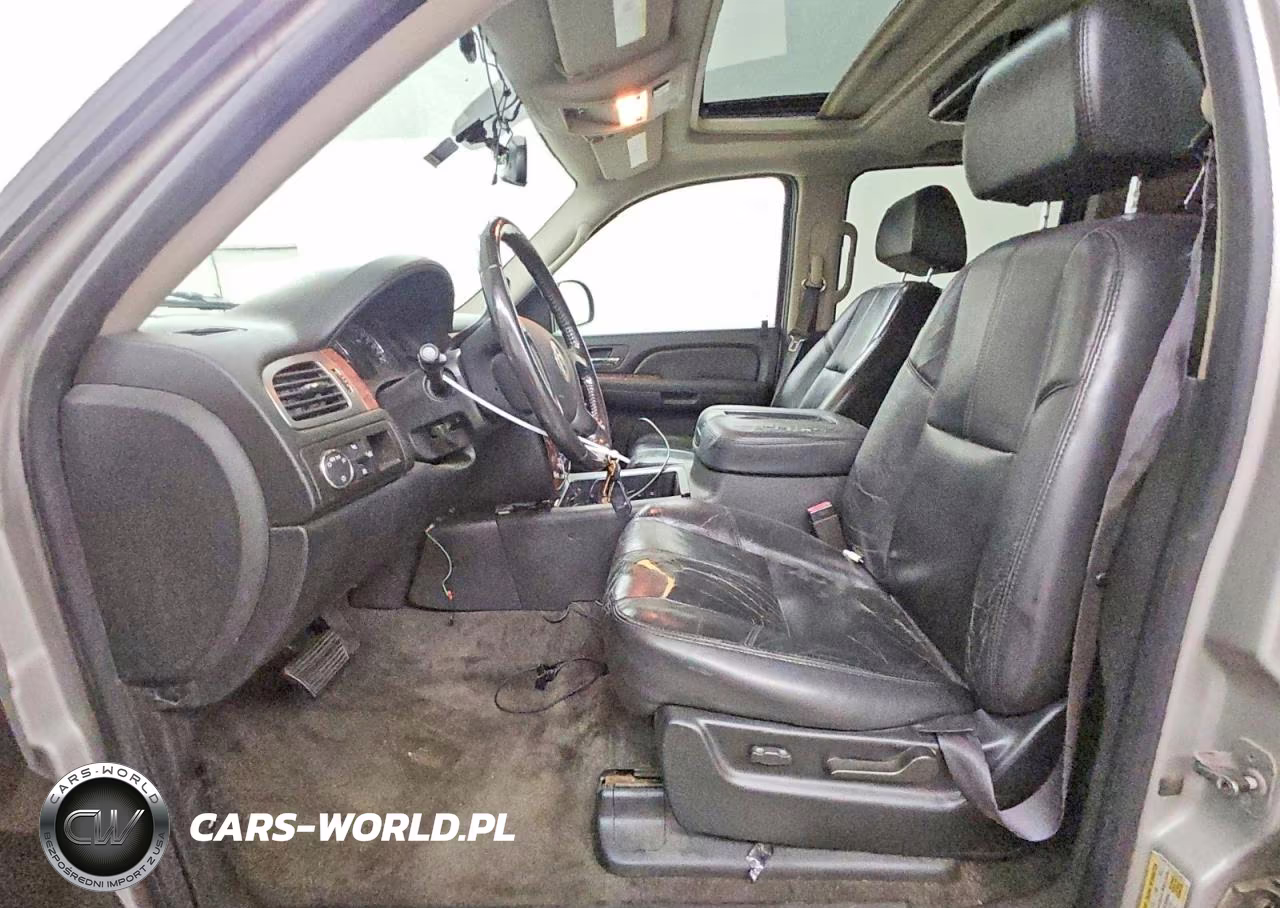 2007 Chevrolet Suburban C1500 VIN:1GNFC16J77J372227 - 7