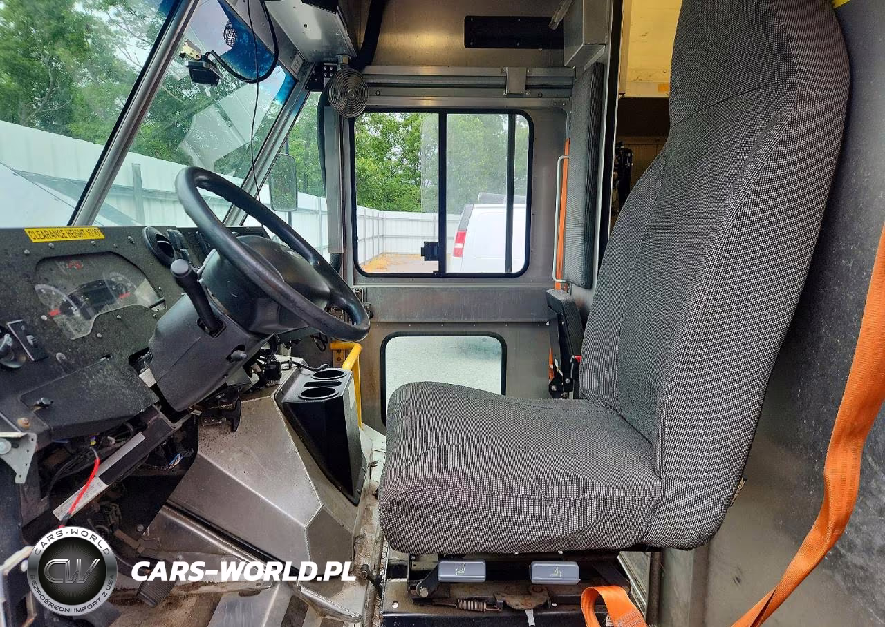 2019 Ford E450 Delivery Van VIN:1FC3E4K69KDC48993 - 7