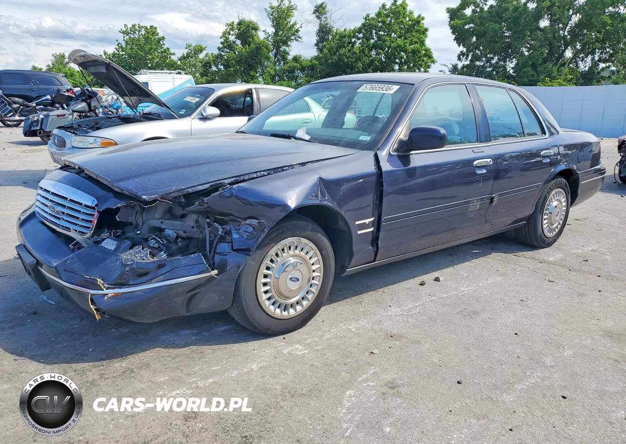1999 Ford Crown Victoria