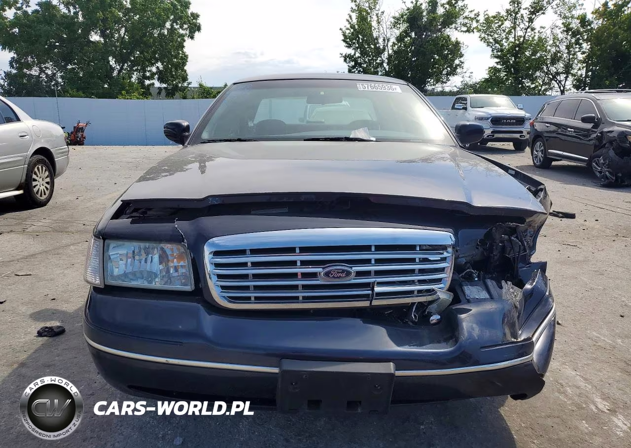 1999 Ford Crown Victoria VIN:2FAFP73W0XX121210 - 5