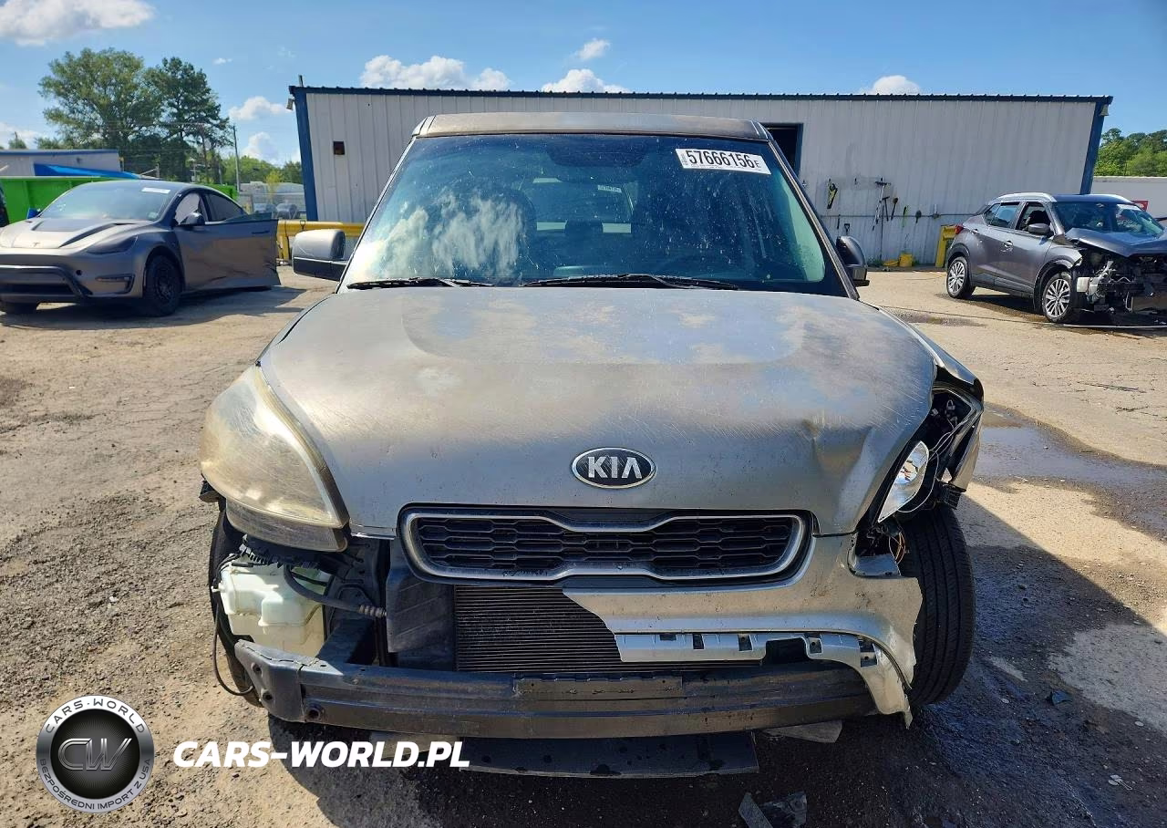 2013 Kia Soul Base VIN:KNDJT2A57D7635425 - 5