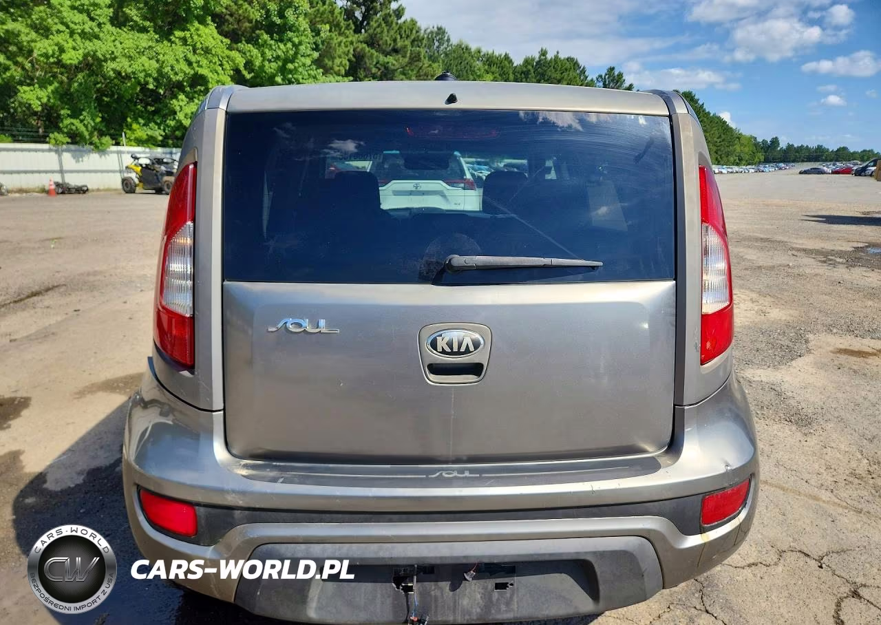 2013 Kia Soul Base VIN:KNDJT2A57D7635425 - 6