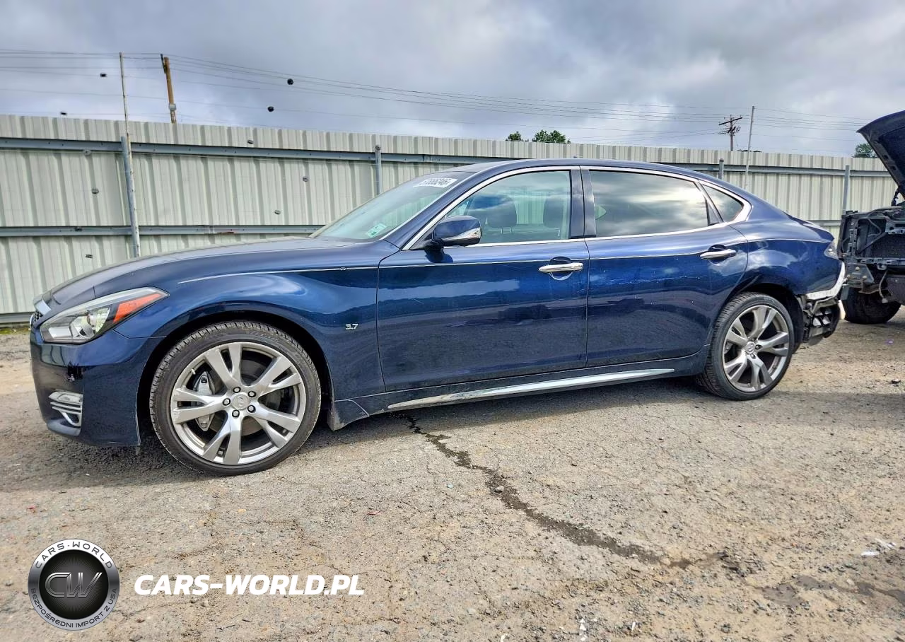 2017 Infiniti Q70L 3.7