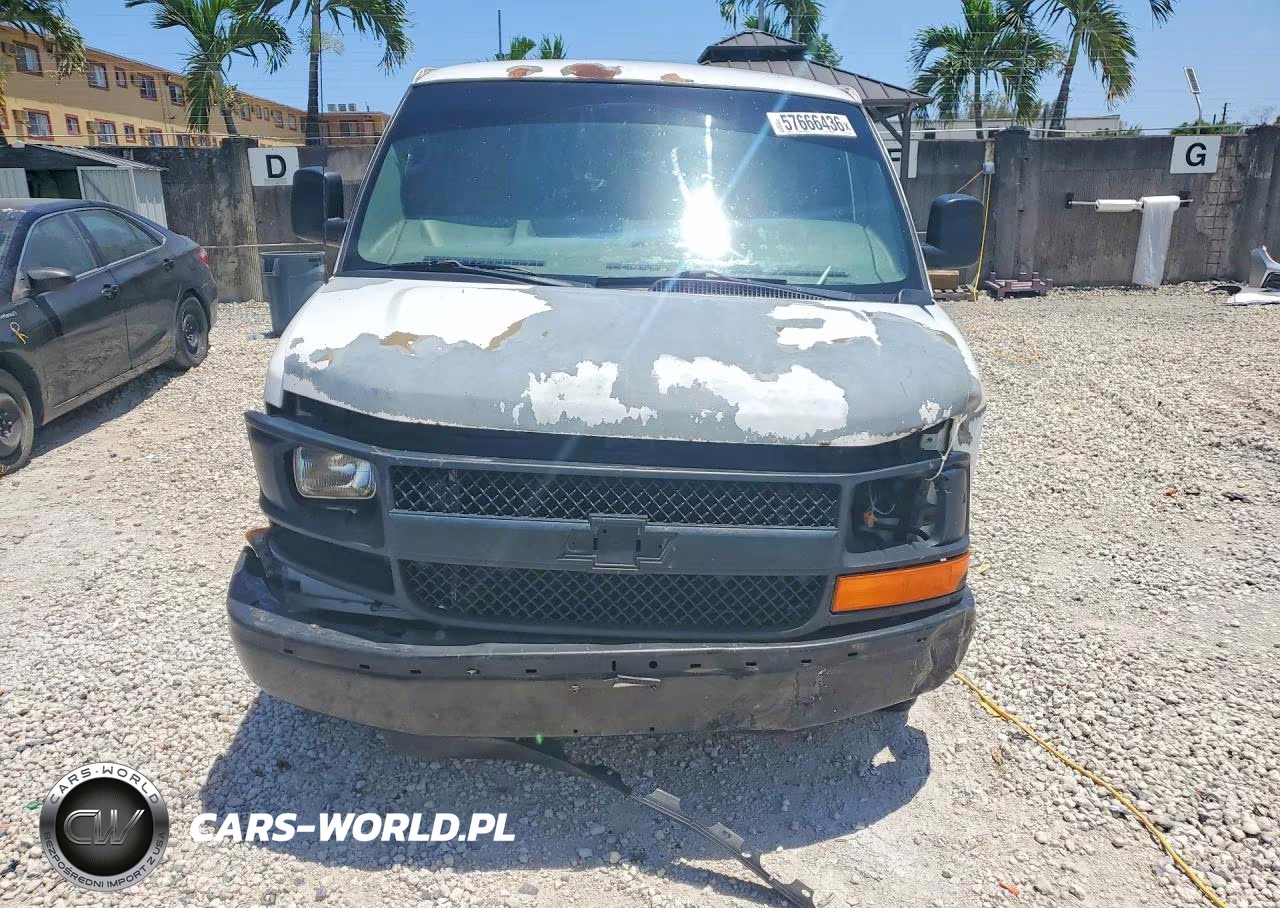 2008 Chevrolet Express G2500 VIN:1GCGG29C581160559 - 5