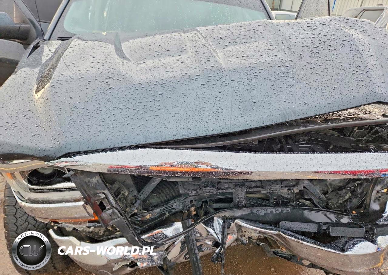 2018 Chevrolet Silverado K1500 Lt VIN:3GCUKRER6JG369305 - 11