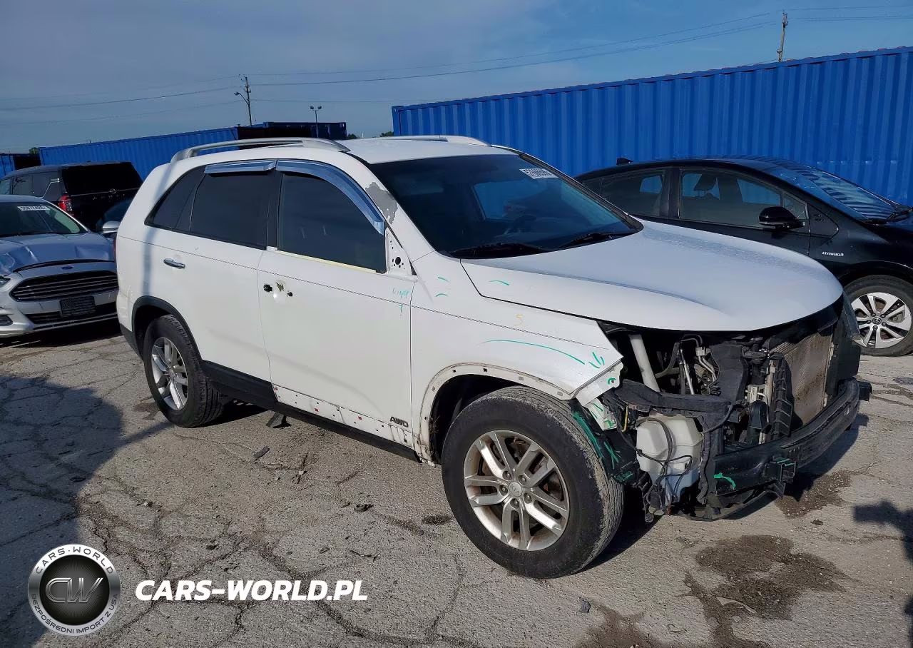 2015 Kia Sorento Lx VIN:5XYKTDA60FG614611 - 4