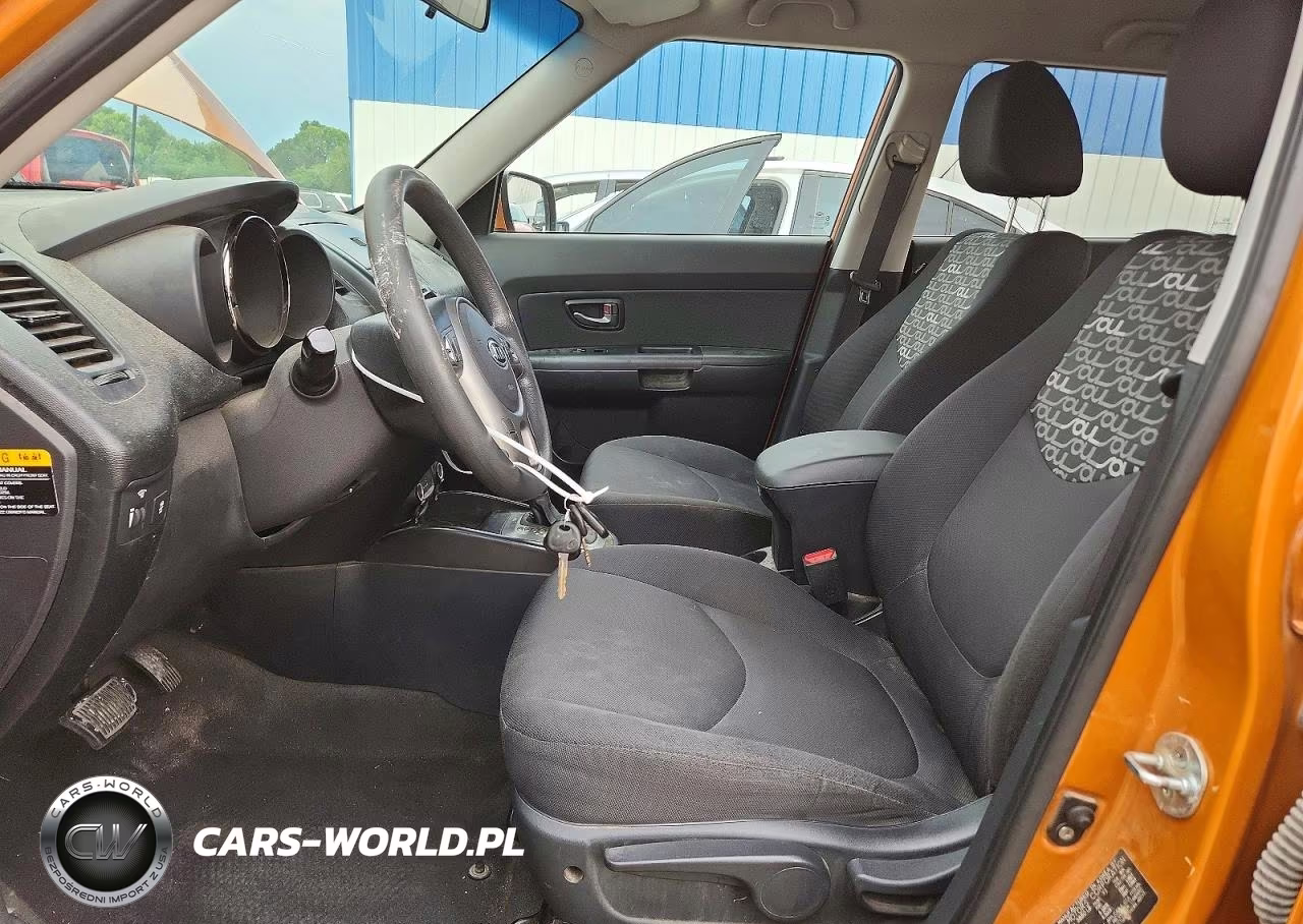 2011 Kia Soul + VIN:KNDJT2A21B7211063 - 7