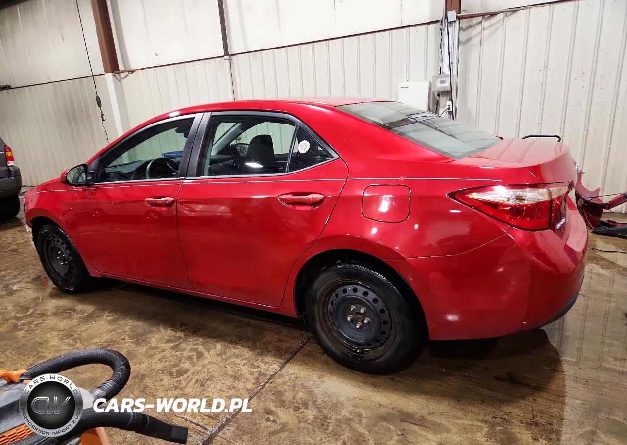 2018 Toyota Corolla Le VIN:2T1BURHE8JC983101 - 2