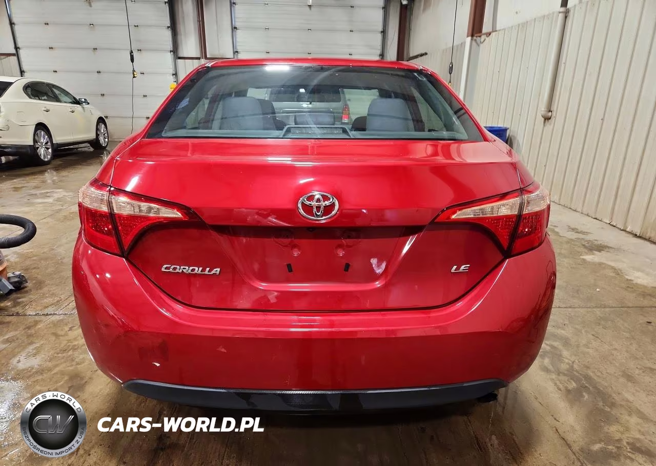 2018 Toyota Corolla Le VIN:2T1BURHE8JC983101 - 6