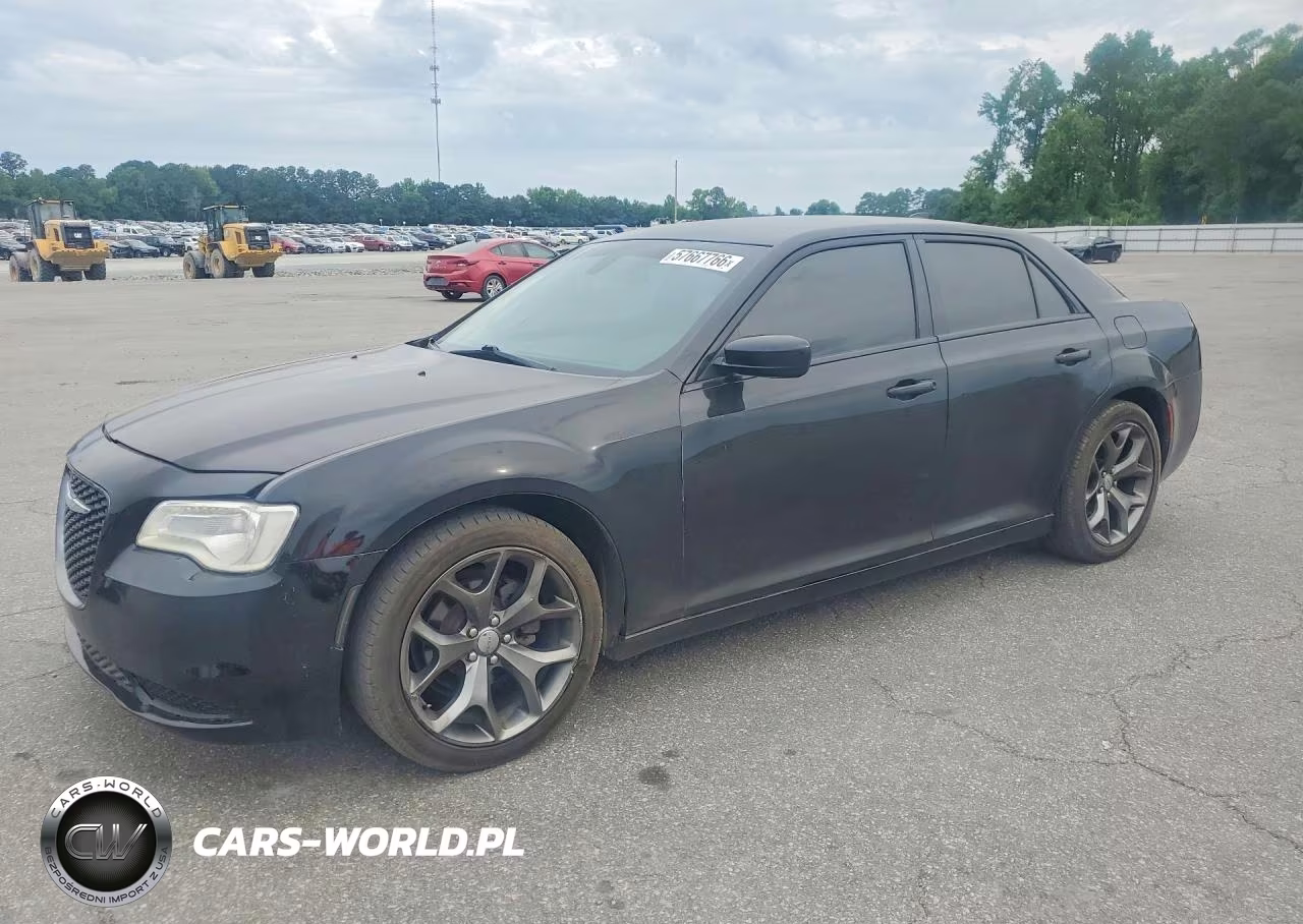 2019 Chrysler 300 Touring – zdjęcie 1 z 12