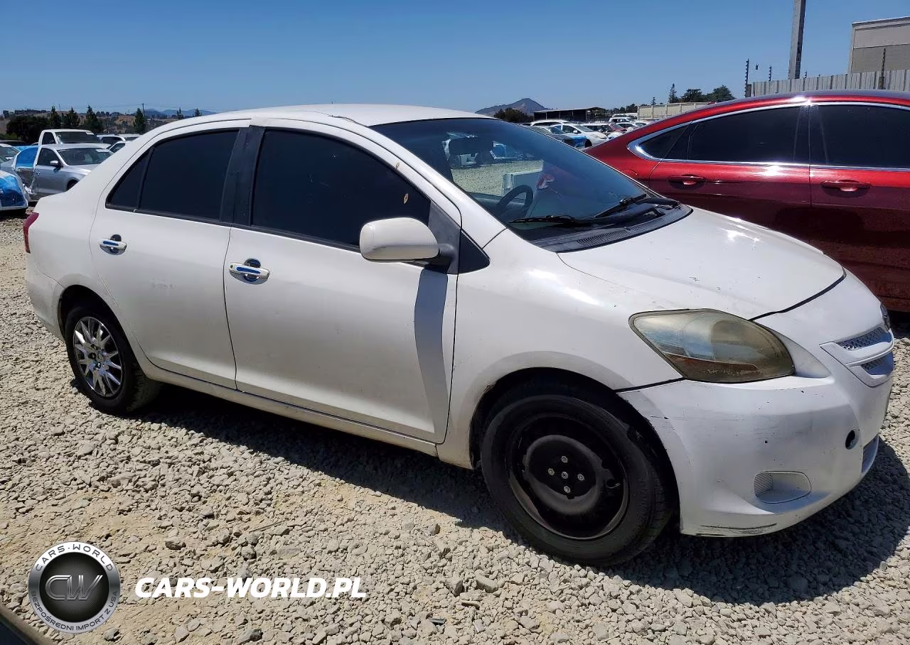 2007 Toyota Yaris Base VIN:JTDBT923171015607 - 4