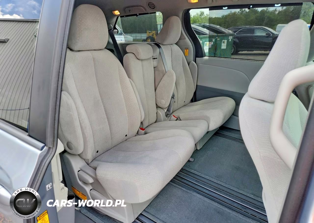 2014 Toyota Sienna Le VIN:5TDKK3DC8ES422823 - 11