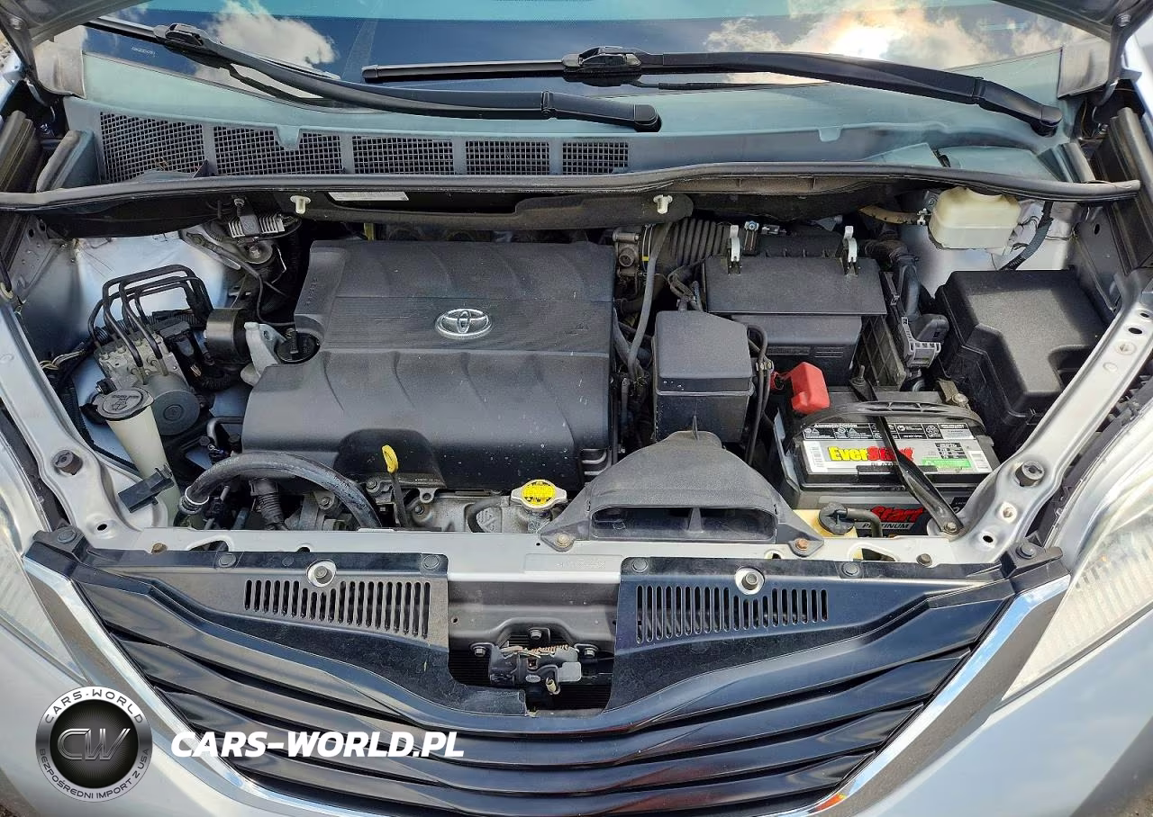 2014 Toyota Sienna Le VIN:5TDKK3DC8ES422823 - 12