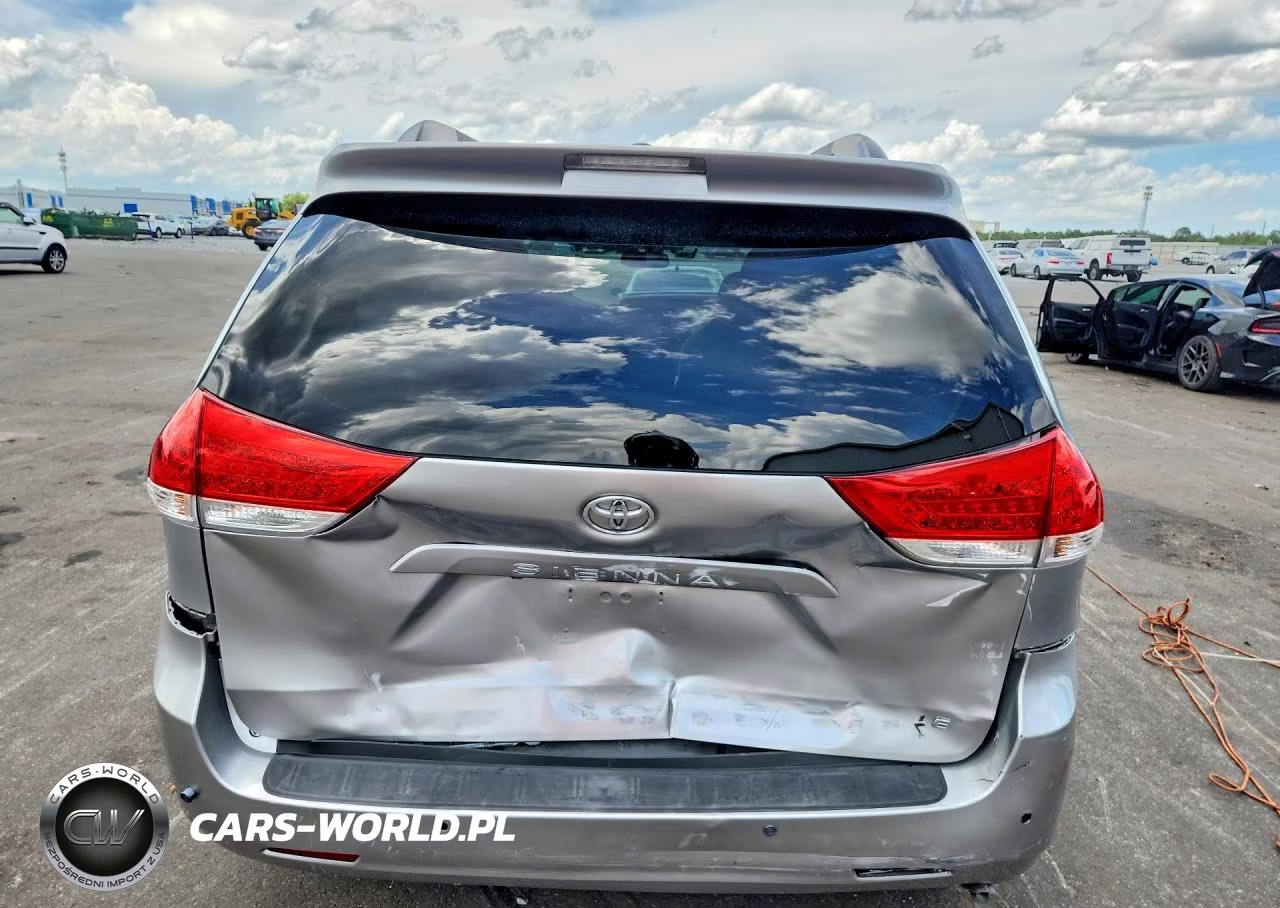 2014 Toyota Sienna Le VIN:5TDKK3DC8ES422823 - 6