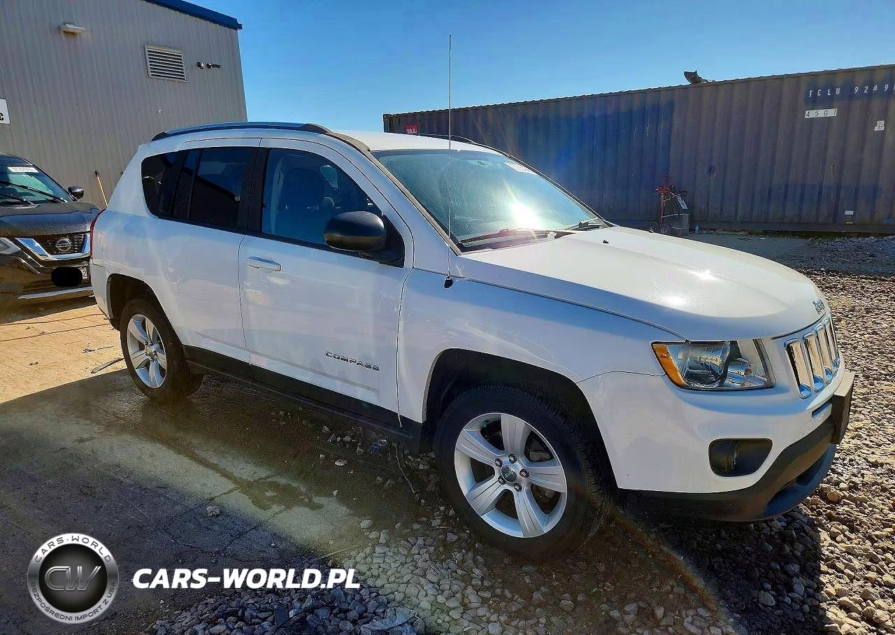 2013 Jeep Compass Sport VIN:1C4NJDBB3DD196443 - 4