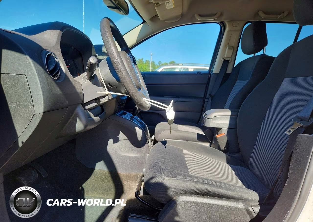 2013 Jeep Compass Sport VIN:1C4NJDBB3DD196443 - 7