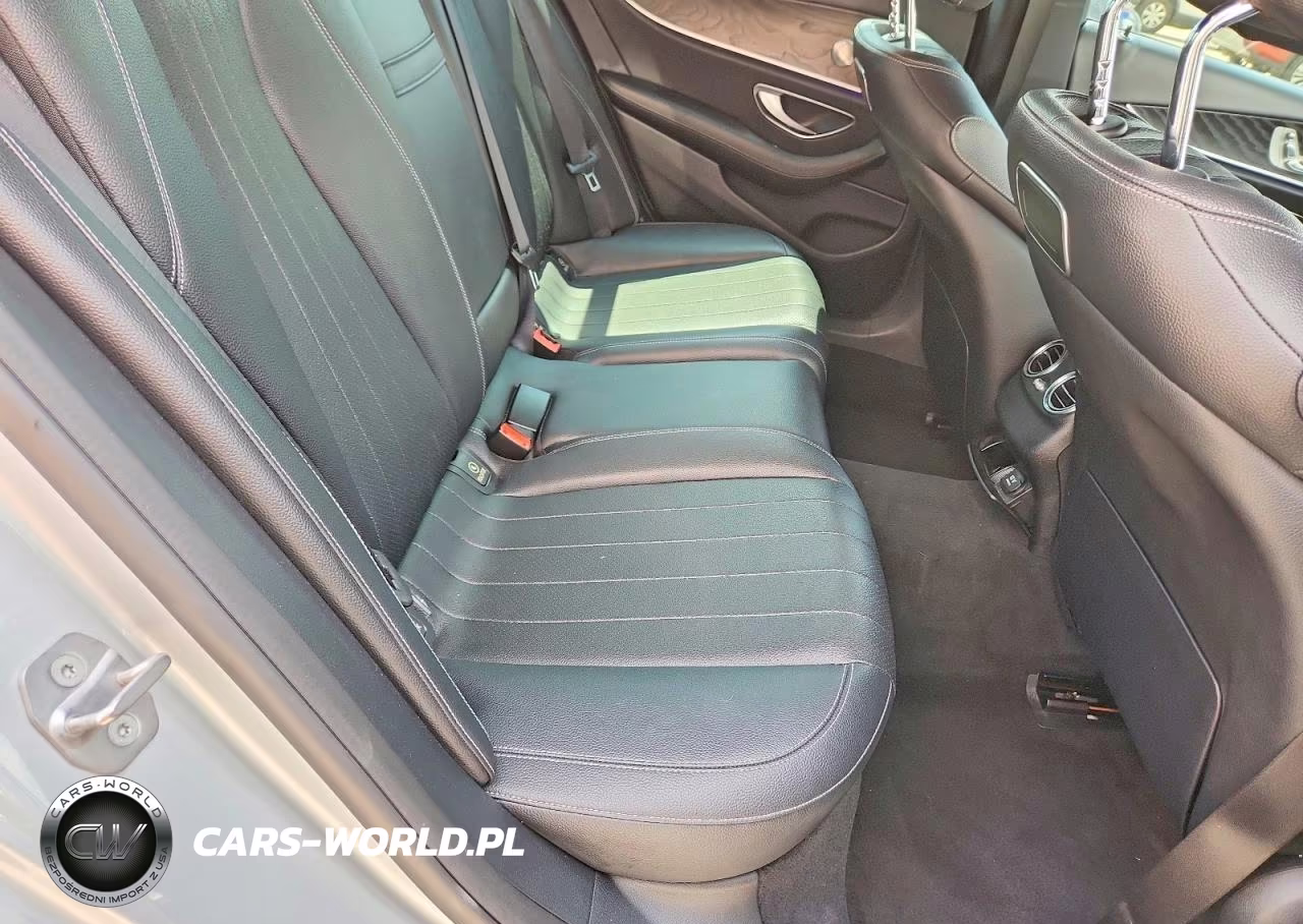 2018 Mercedes-Benz E 300 VIN:WDDZF4JB1JA394106 - 10