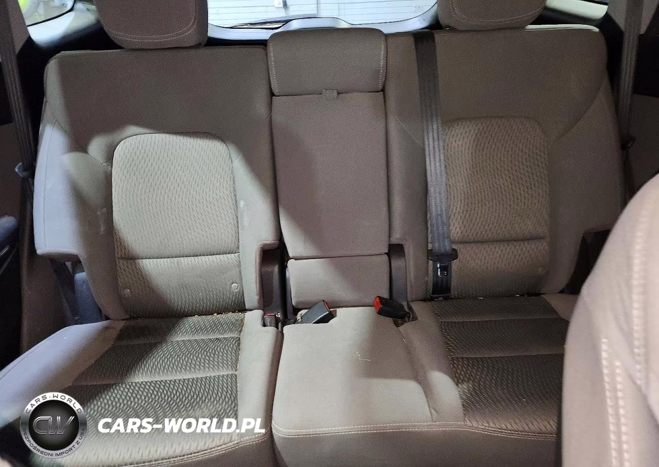 2017 Hyundai Santa Fe Se VIN:KM8SMDHF2HU224027 - 11