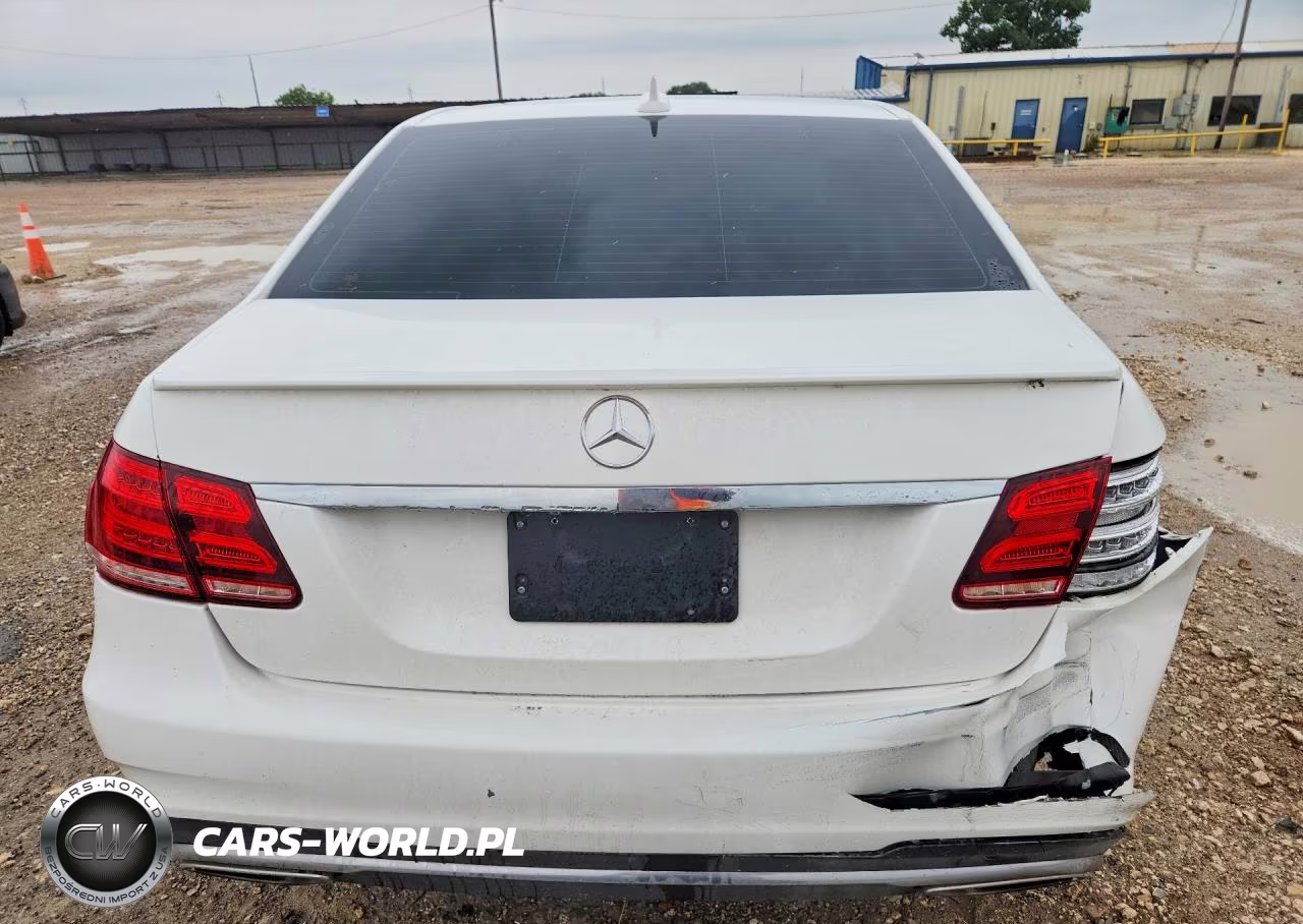 2016 Mercedes-Benz E350Taxi VIN:WDDHF5KB8GB239460 - 6