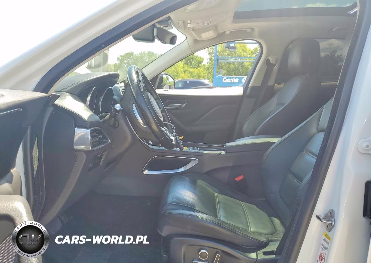 2020 Jaguar F-Pace Prestige VIN:SADCK2GX1LA643126 - 7