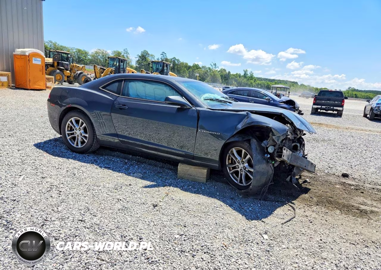 2014 Chevrolet Camaro Ls VIN:2G1FE1E37E9215899 - 4