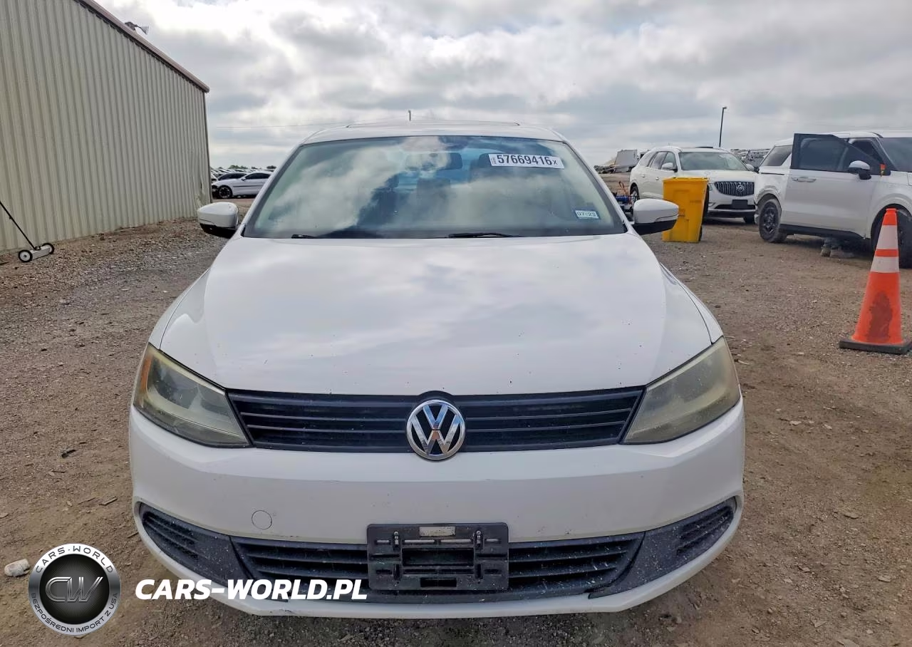 2012 Volkswagen Jetta Tdi VIN:3VW3L7AJ2CM369851 - 5