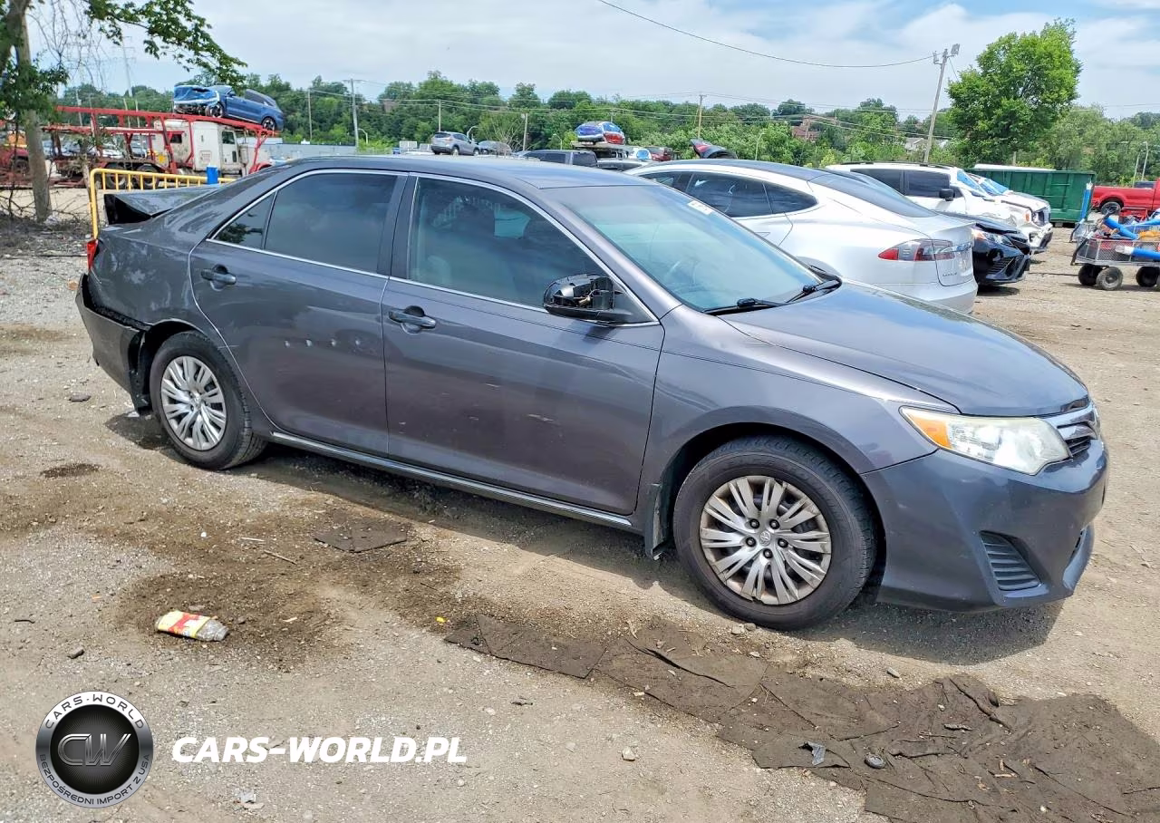 2014 Toyota Camry Le VIN:4T1BF1FK2EU788457 - 4