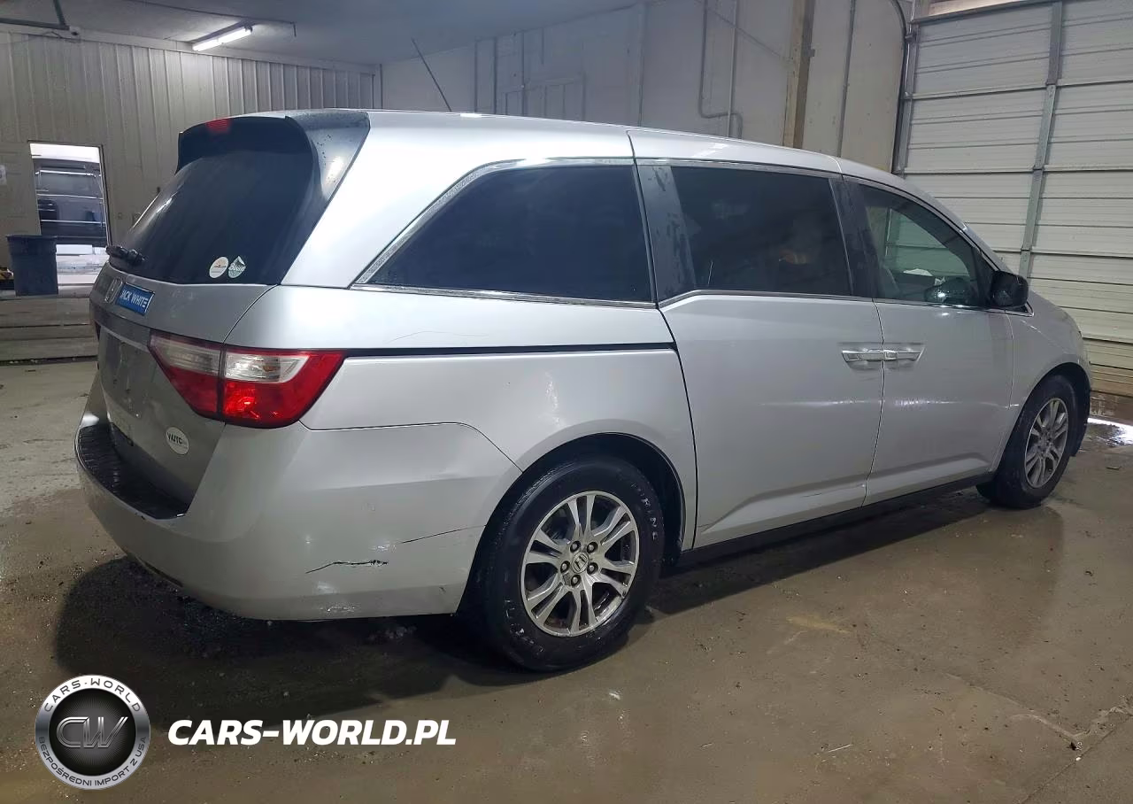 2013 Honda Odyssey Ex VIN:5FNRL5H42DB082842 - 3