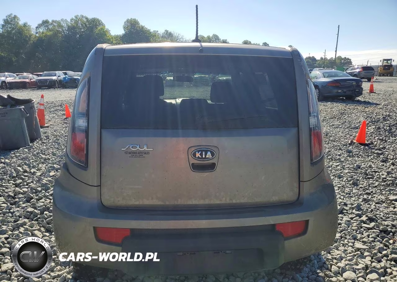 2011 Kia Soul + VIN:KNDJT2A21B7220426 - 6