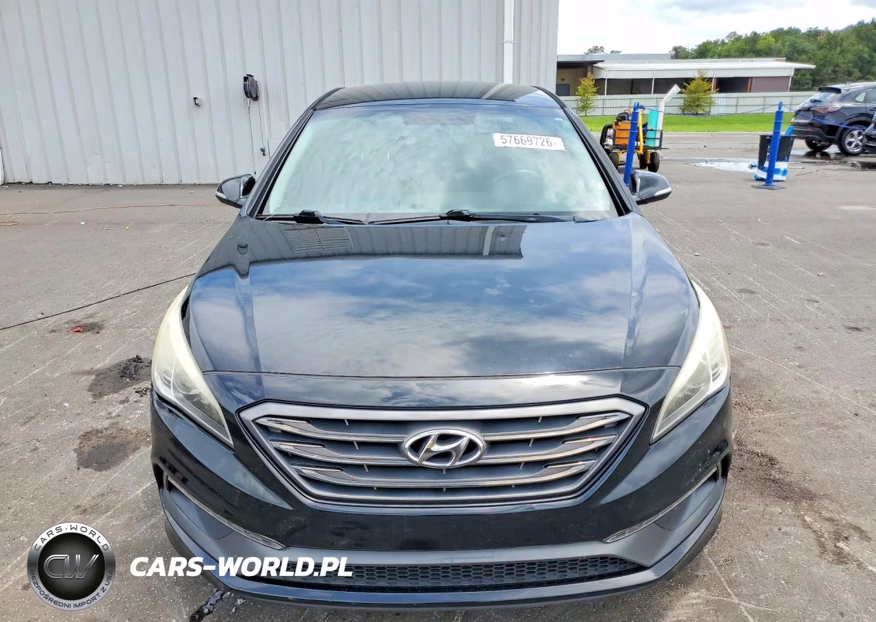 2016 Hyundai Sonata Sport VIN:5NPE34AF6GH423119 - 5