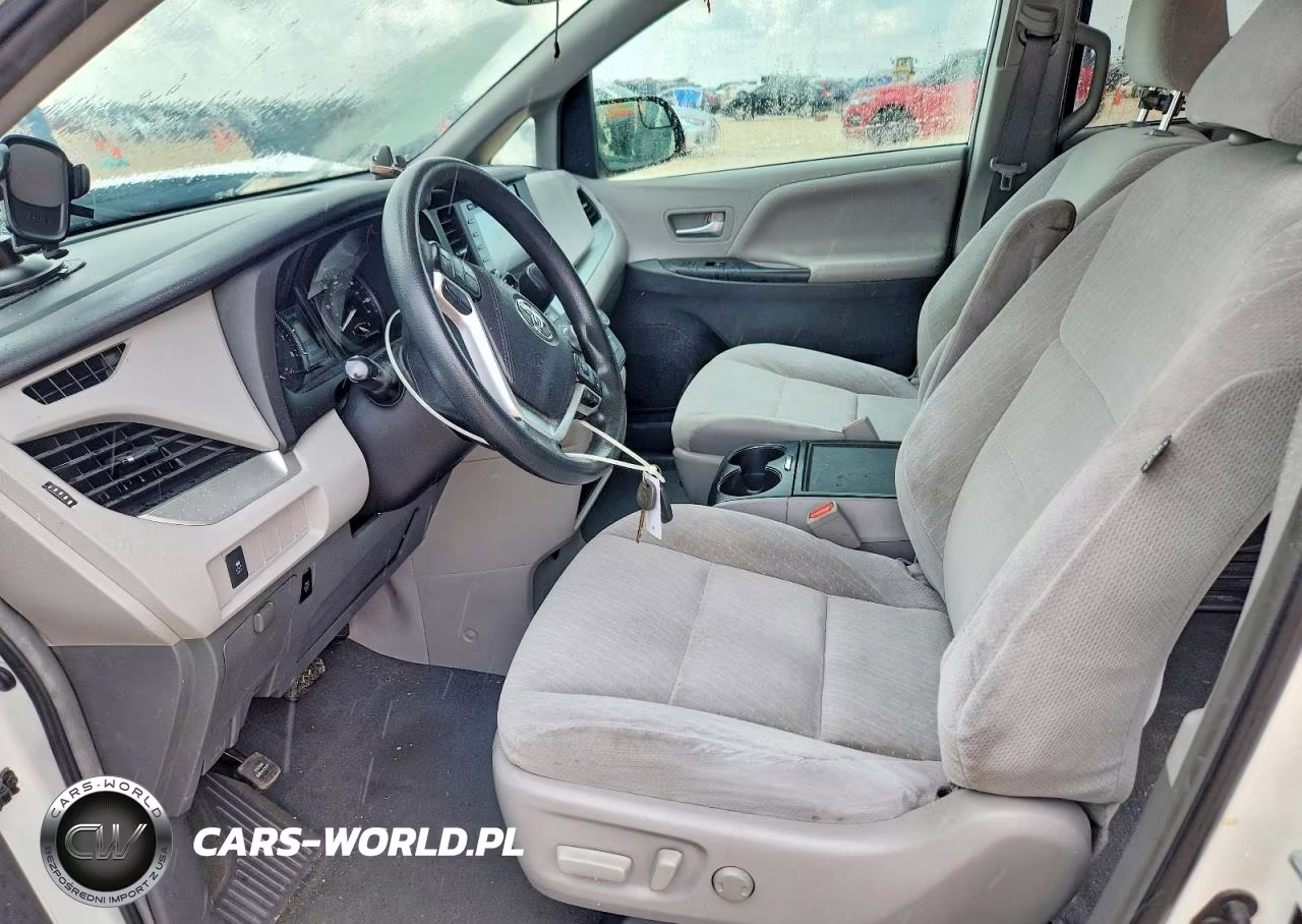 2019 Toyota Sienna Le VIN:5TDKZ3DC3KS010624 - 7