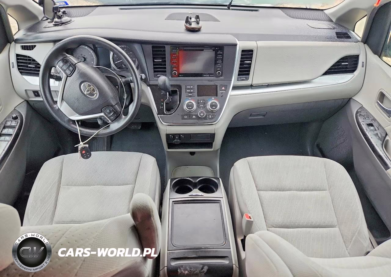 2019 Toyota Sienna Le VIN:5TDKZ3DC3KS010624 - 8
