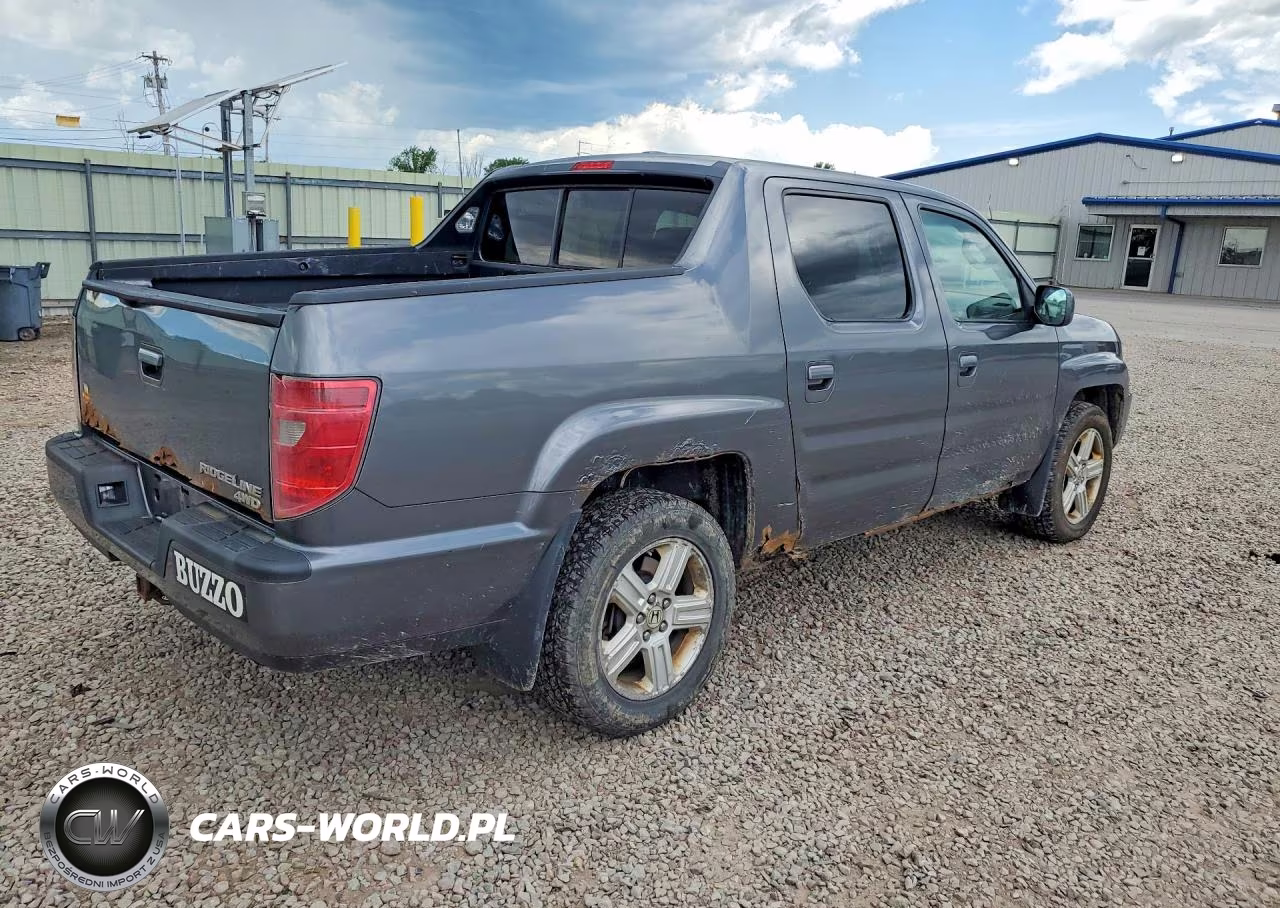 2010 Honda Ridgeline Rtl VIN:5FPYK1F51AB004820 - 3