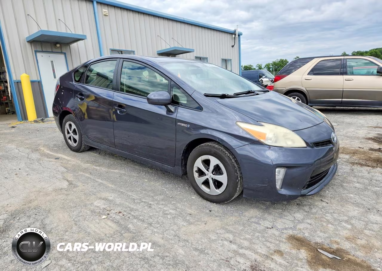 2013 Toyota Prius Two VIN:JTDKN3DU7D1694761 - 4
