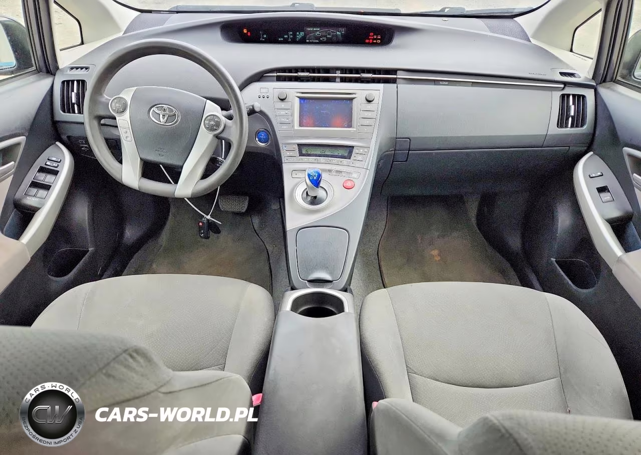 2013 Toyota Prius Two VIN:JTDKN3DU7D1694761 - 8