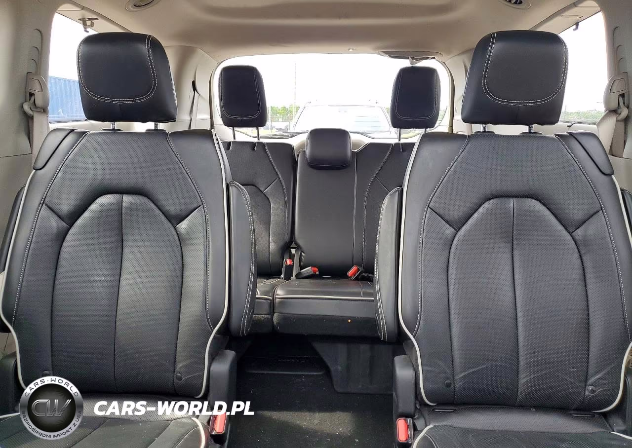 2023 Chrysler Pacifica Limited VIN:2C4RC1GG7PR501118 - 10