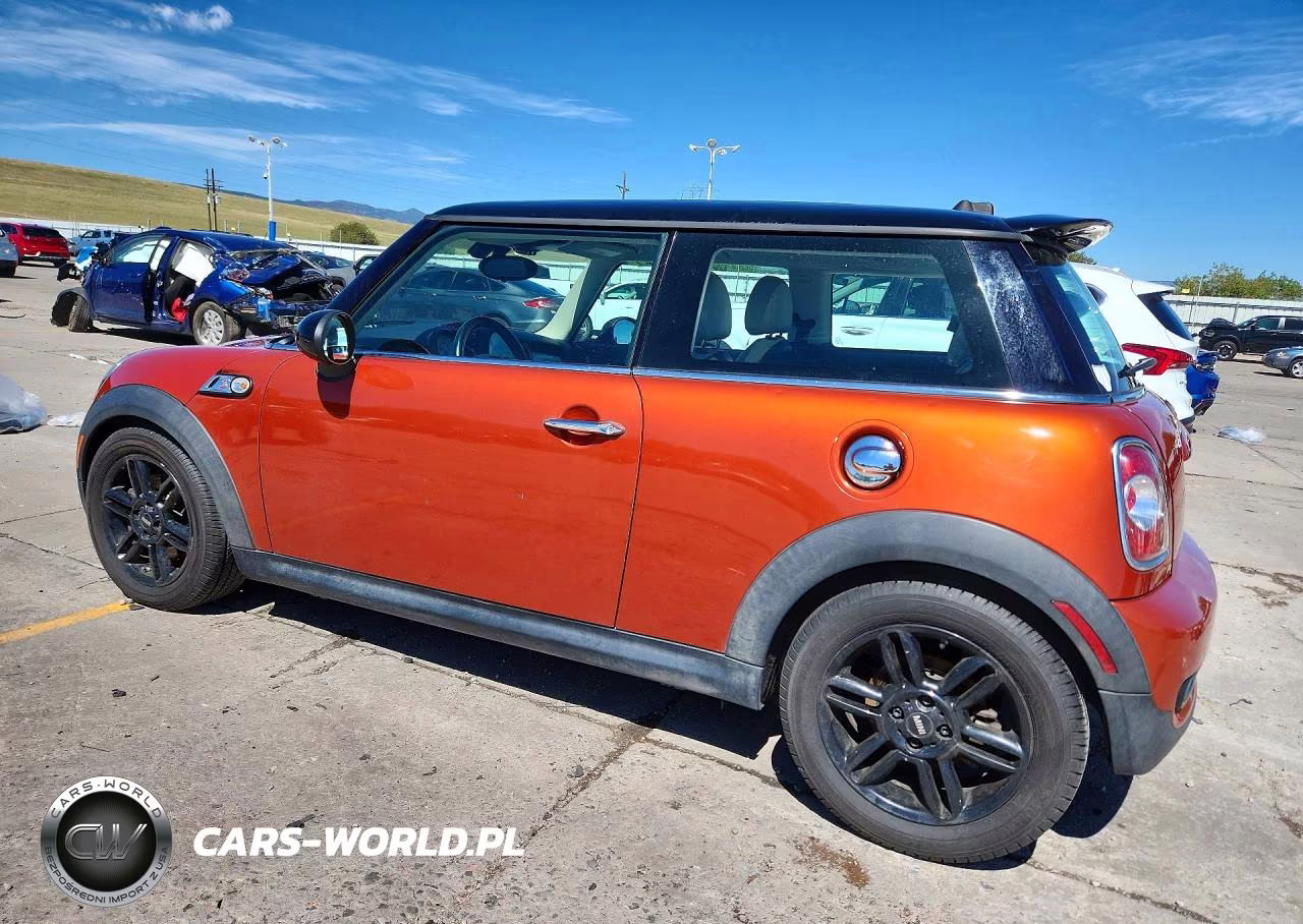 2013 Mini Cooper S VIN:WMWSV3C51DT388490 - 2