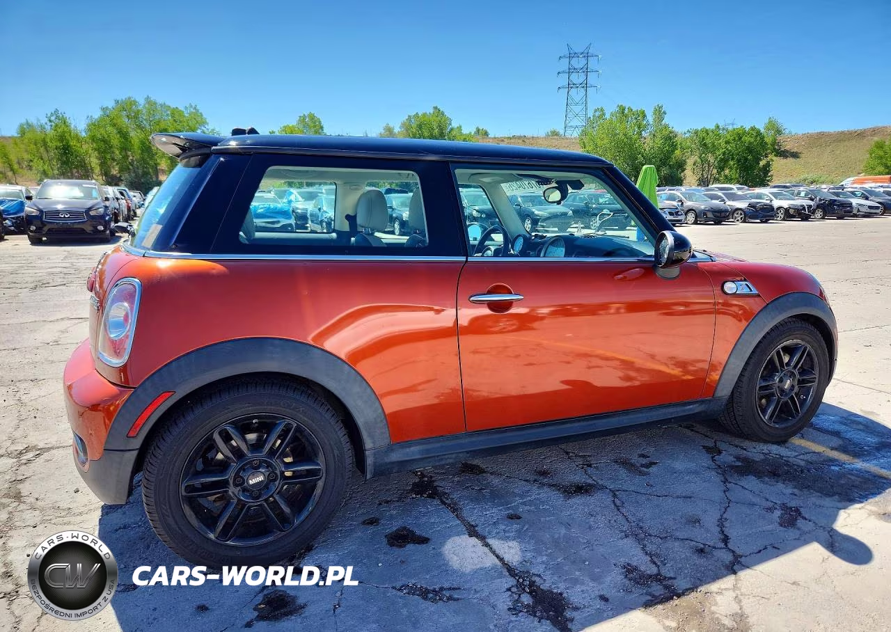 2013 Mini Cooper S VIN:WMWSV3C51DT388490 - 3