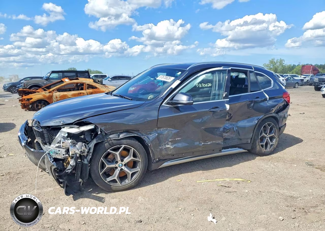 2018 BMW X1 Sdrive28I VIN:WBXHU7C39J5H42753 - 1