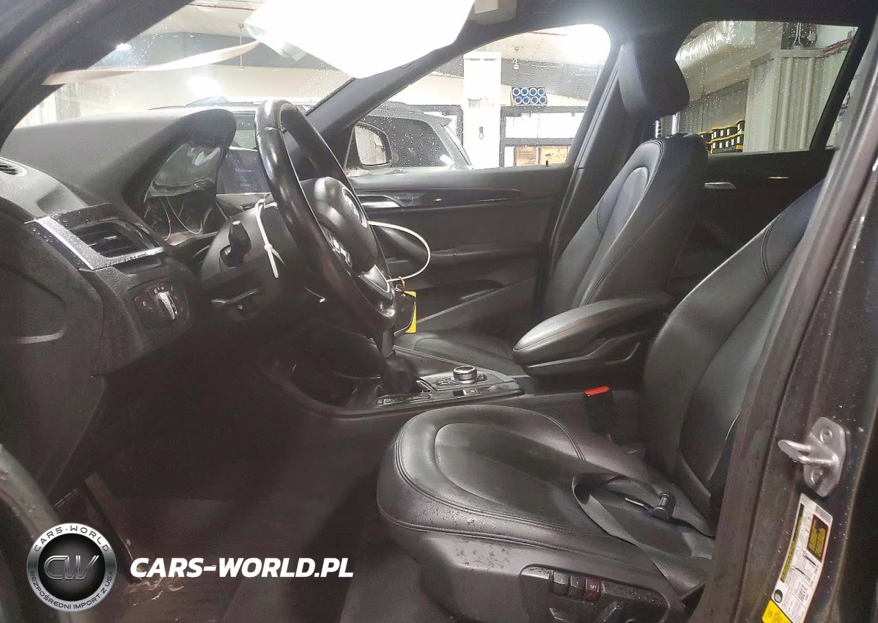 2018 BMW X1 Sdrive28I VIN:WBXHU7C39J5H42753 - 7
