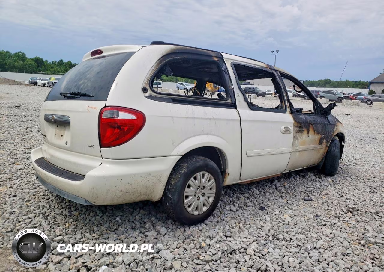 2005 Chrysler Town & Country Lx VIN:2C4GP44R95R553415 - 3