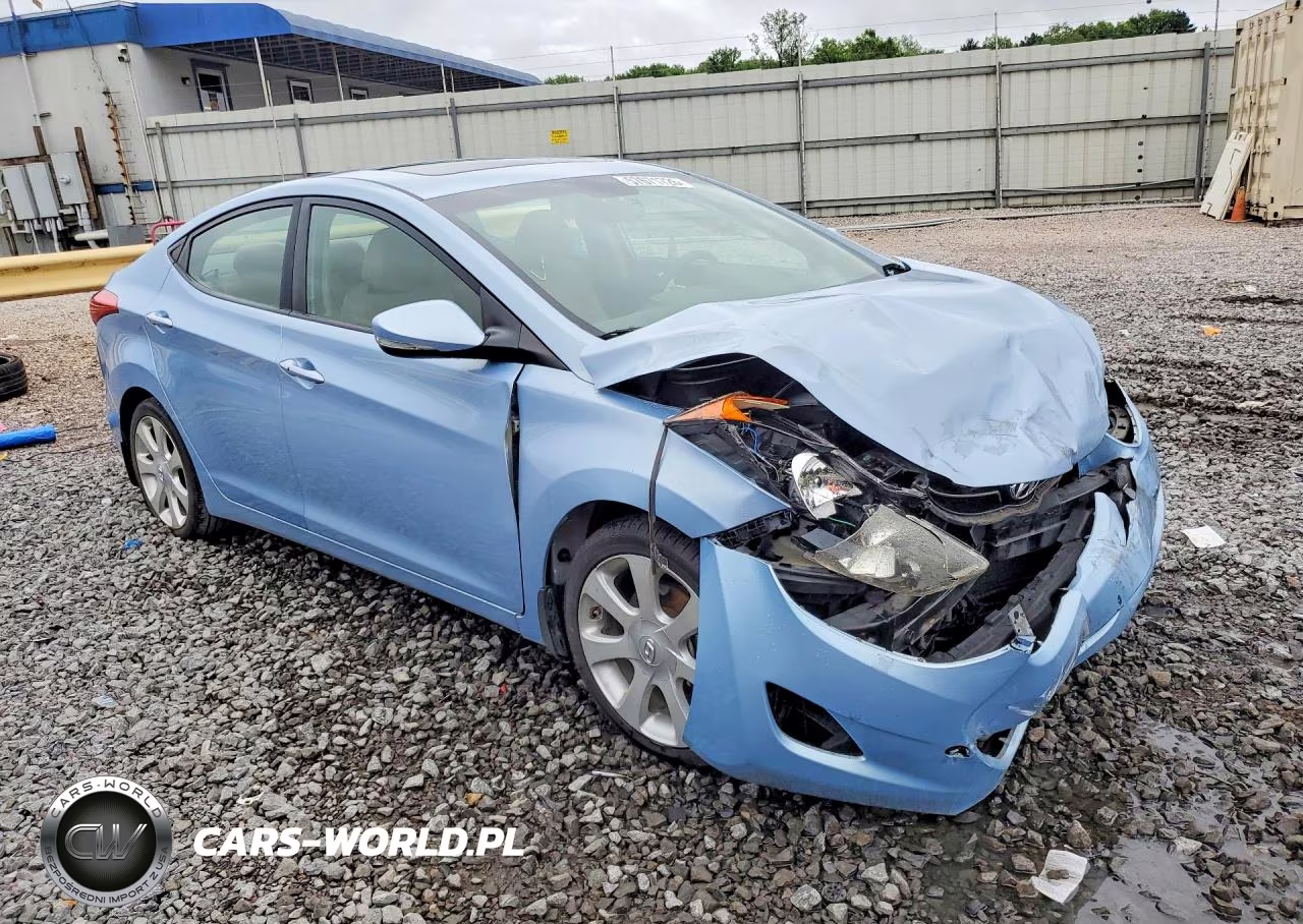 2013 Hyundai Elantra Limited VIN:KMHDH4AE8DU630709 - 4