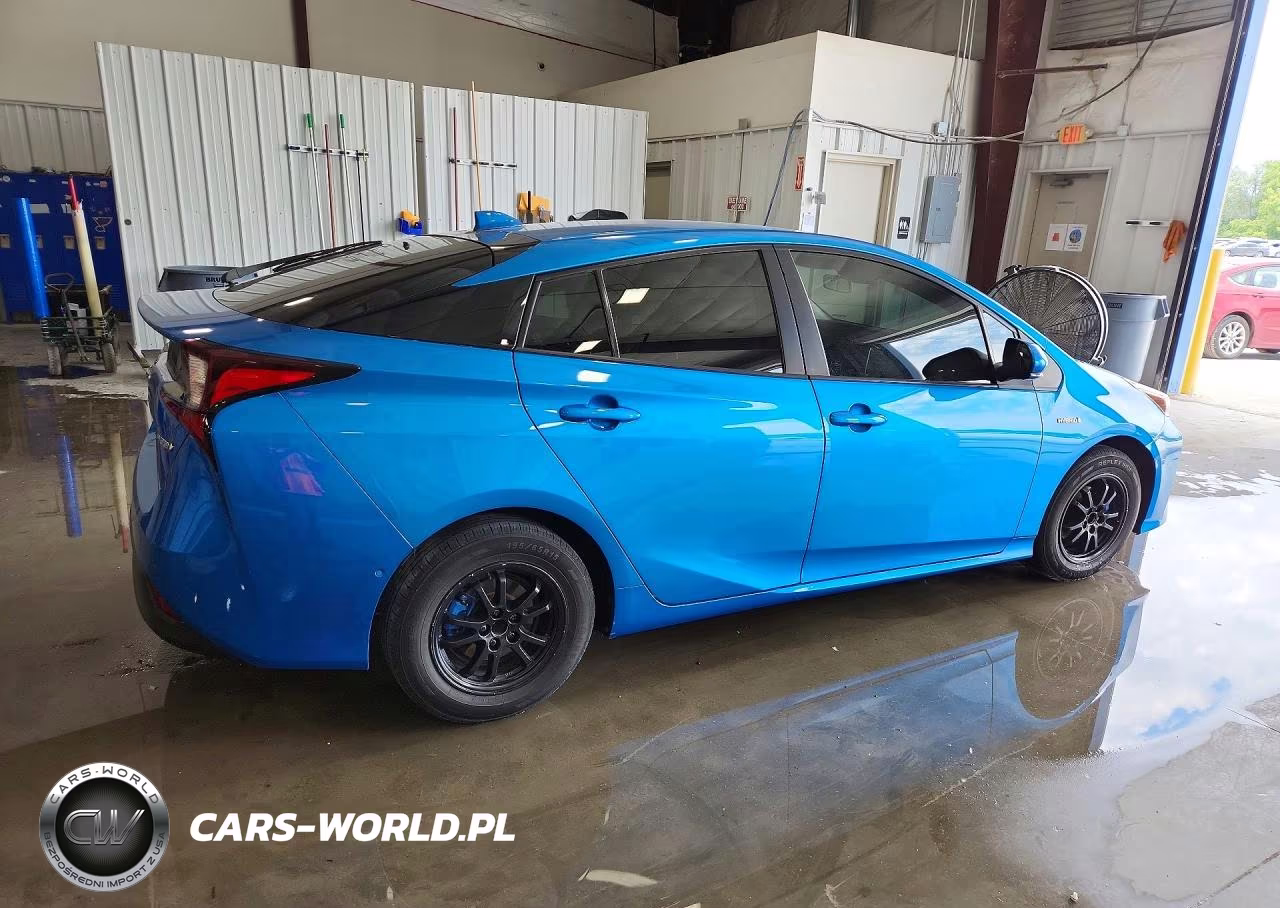 2022 Toyota Prius Le VIN:JTDKAMFU7N3168506 - 3