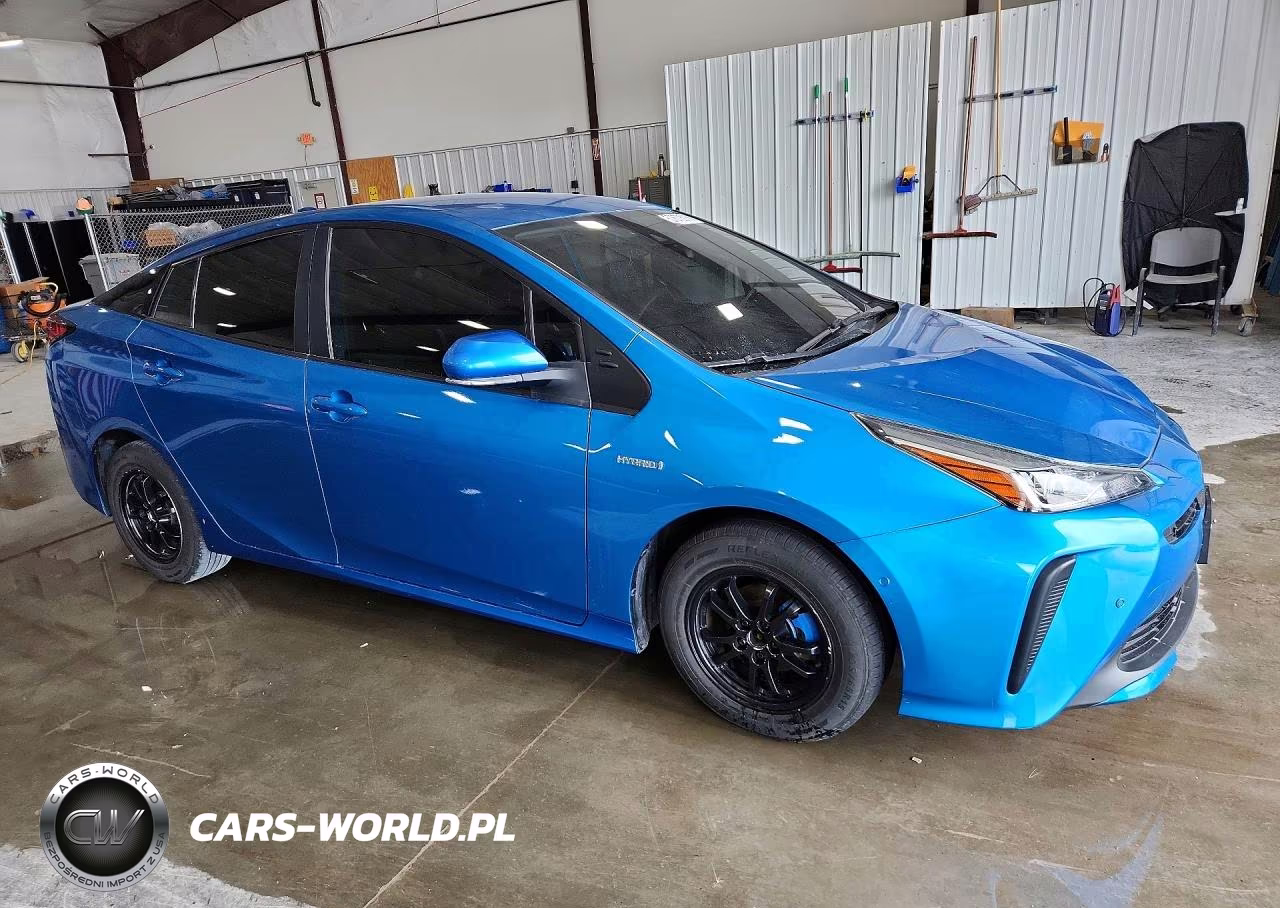 2022 Toyota Prius Le VIN:JTDKAMFU7N3168506 - 4