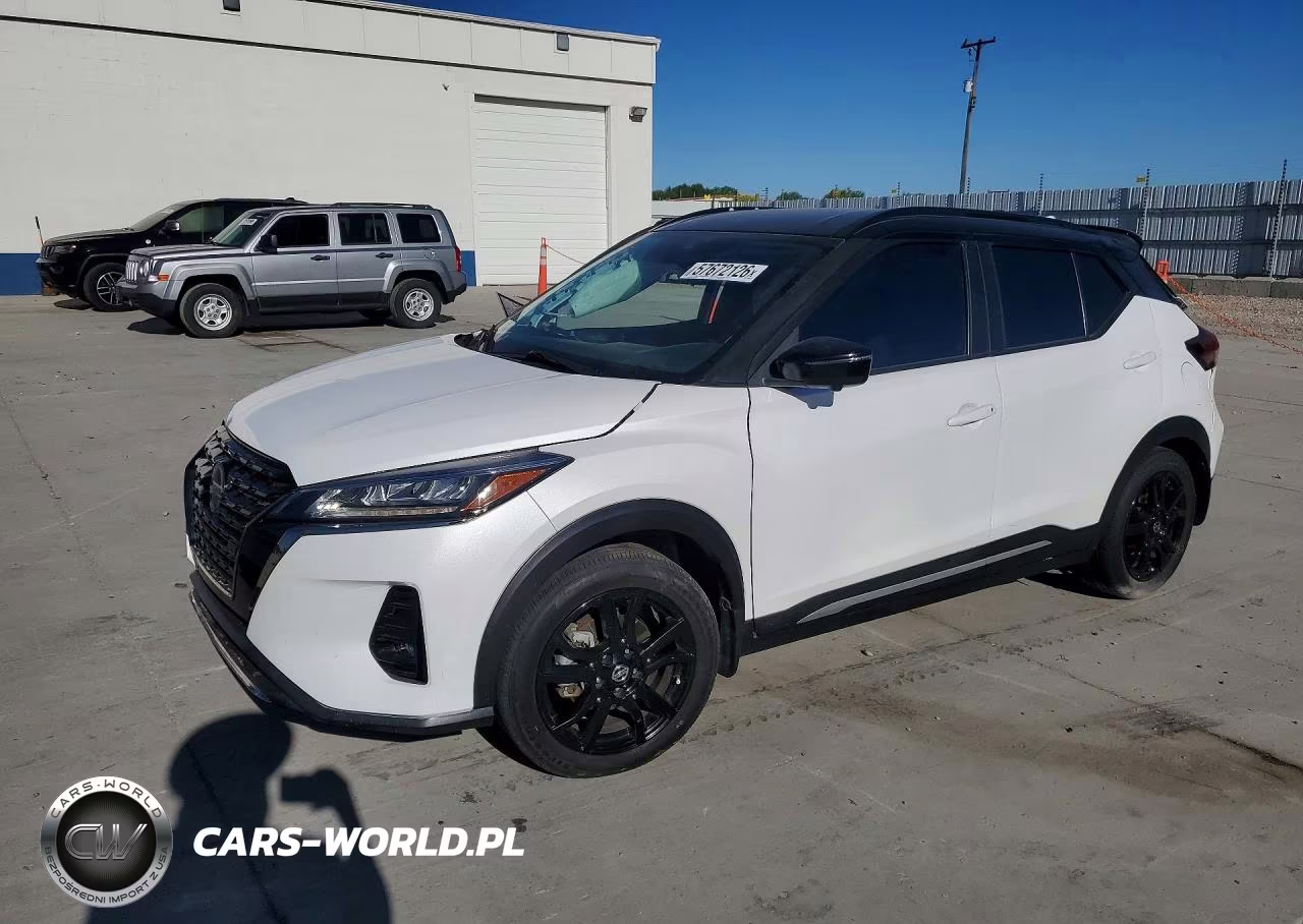 2021 Nissan Kicks Sr
